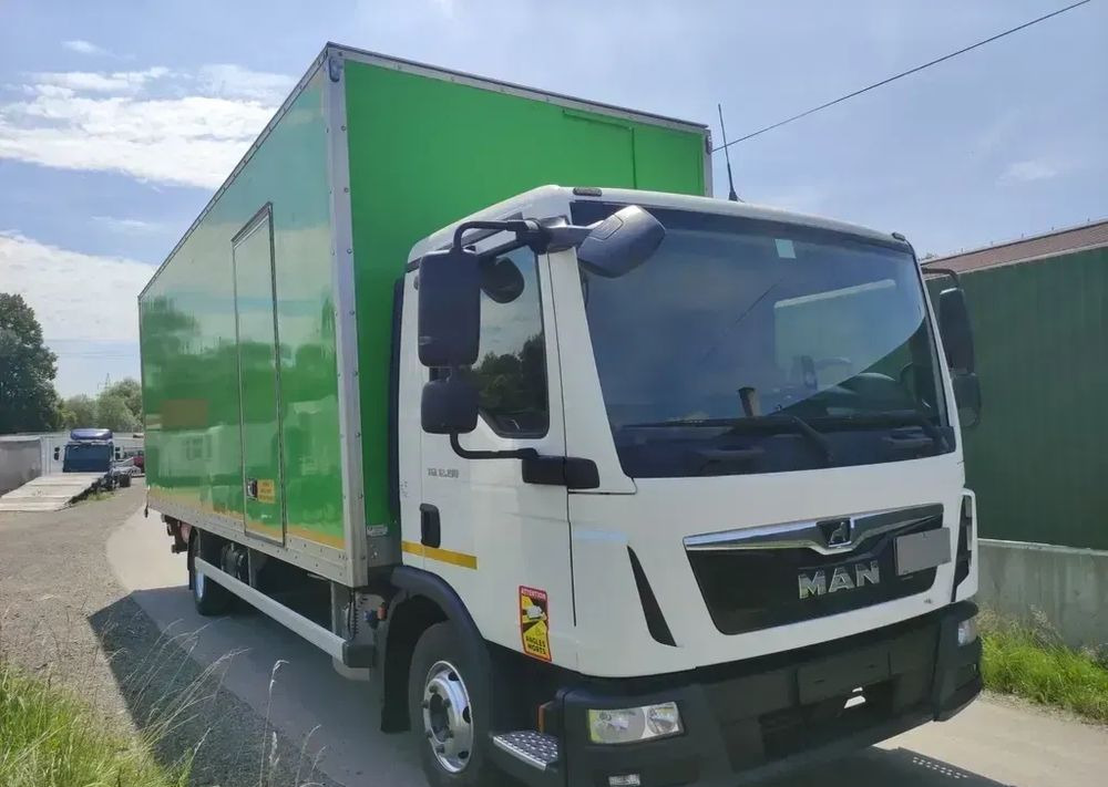 MAN TGL 12.190 kontener , winda - Камион фургон: снимка 1 MAN TGL 12.190 kontener , winda - Камион фургон: снимка 1