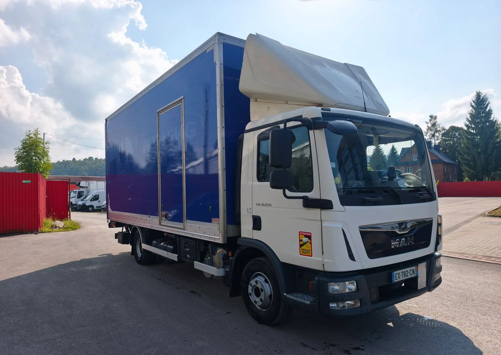 MAN TGL 12.250 podwozie do zabudowy - Шаси кабина: снимка 4 MAN TGL 12.250 podwozie do zabudowy - Шаси кабина: снимка 4