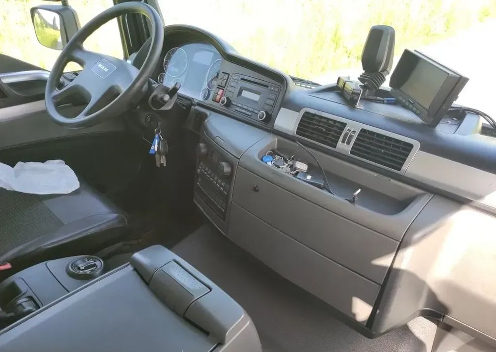 Камион фургон MAN TGM 18.290 kontener , winda: снимка 6 Камион фургон MAN TGM 18.290 kontener , winda: снимка 6