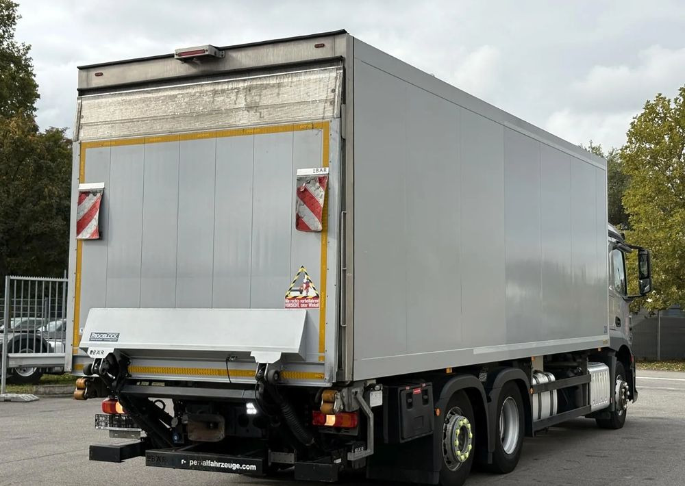 Mercedes-Benz Actros 2543 6x2 chłodnia izoterma 18 palet oś skrętna - Рефрижератор камион: снимка 5 Mercedes-Benz Actros 2543 6x2 chłodnia izoterma 18 palet oś skrętna - Рефрижератор камион: снимка 5