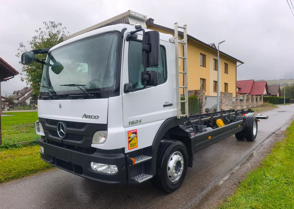 Mercedes-Benz Atego 1624 rama do zabudowy - Шаси кабина: снимка 1 Mercedes-Benz Atego 1624 rama do zabudowy - Шаси кабина: снимка 1