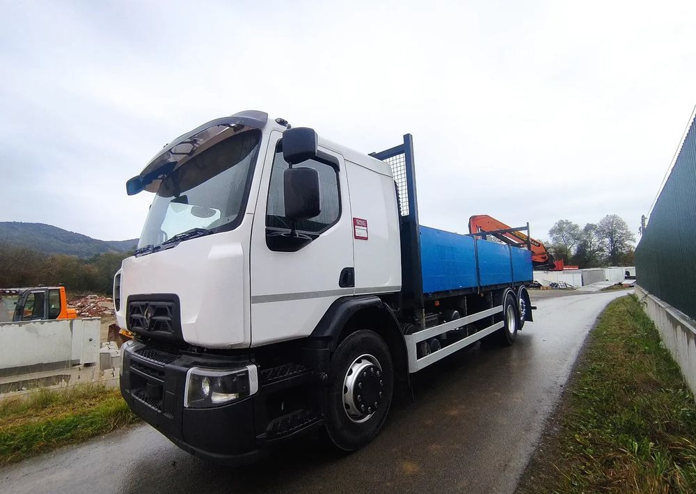 Камион с кран, Бордови камион Renault Gama D 26.320 skrzynia hds palfinger PK15500: снимка 1