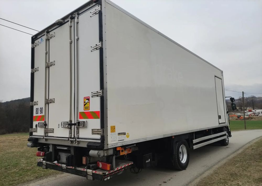 Renault Midlum 16.270 chłodnia izoterma 18 palet poduszka - Рефрижератор камион: снимка 4 Renault Midlum 16.270 chłodnia izoterma 18 palet poduszka - Рефрижератор камион: снимка 4