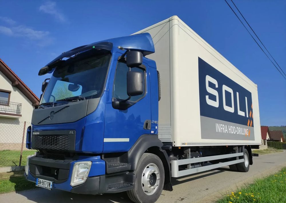 Volvo FL 12.240 klima blokada kontener 18 pal kurierka - Камион фургон: снимка 1 Volvo FL 12.240 klima blokada kontener 18 pal kurierka - Камион фургон: снимка 1