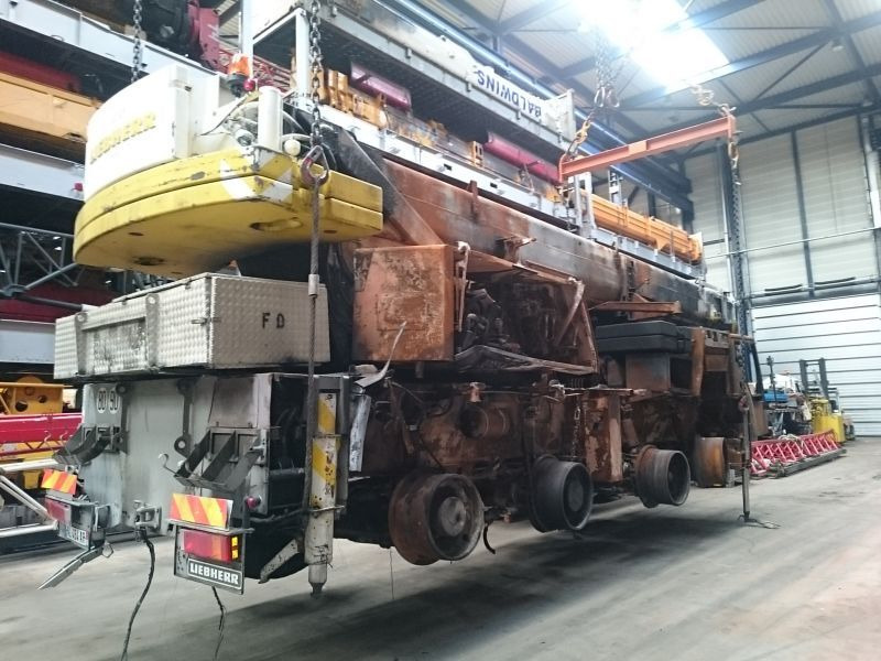 Liebherr LTM 1060-2 for parts - Автокран: снимка 1 Liebherr LTM 1060-2 for parts - Автокран: снимка 1