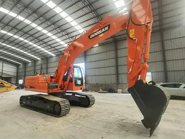 2022 Doosan DX225 - Верижен багер: снимка 1 2022 Doosan DX225 - Верижен багер: снимка 1