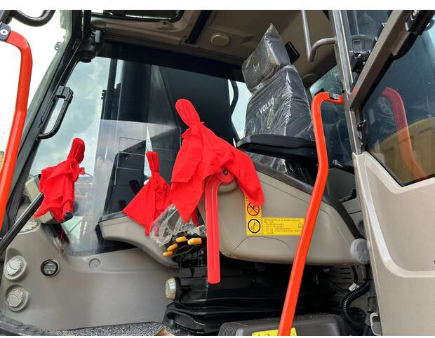 2022 Volvo EC350DL - Верижен багер: снимка 3 2022 Volvo EC350DL - Верижен багер: снимка 3