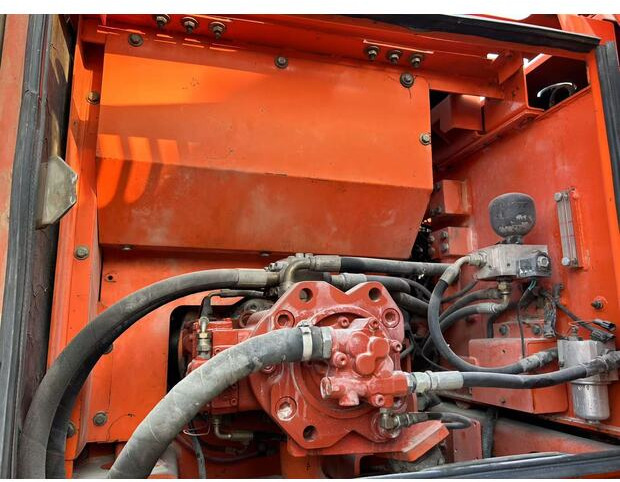 2024 Doosan DH225LC-7 - Верижен багер: снимка 4 2024 Doosan DH225LC-7 - Верижен багер: снимка 4