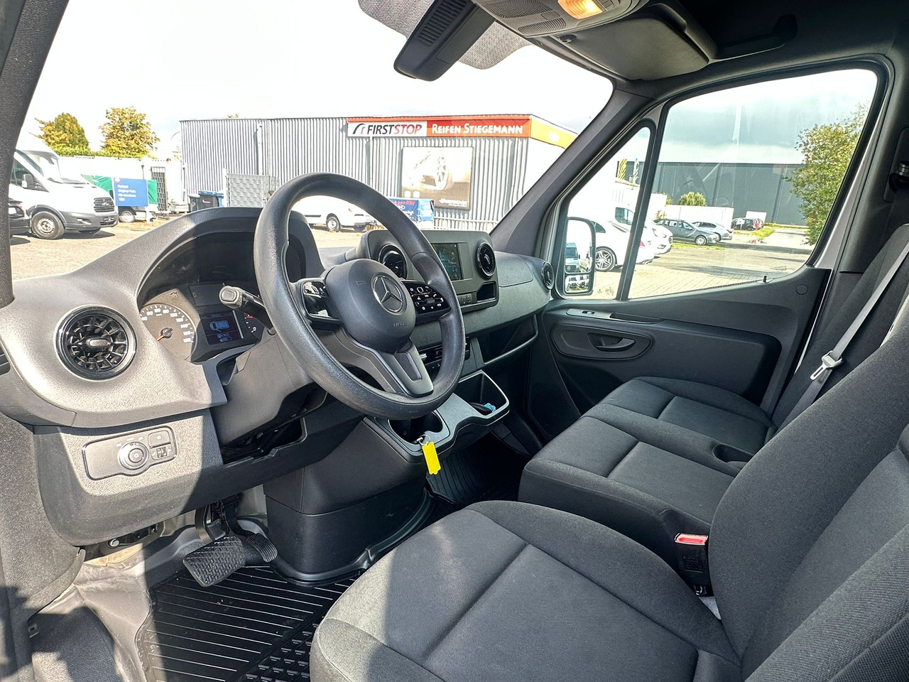 Лизинг на MERCEDES-BENZ Sprinter MERCEDES-BENZ Sprinter: снимка 18 Лизинг на MERCEDES-BENZ Sprinter MERCEDES-BENZ Sprinter: снимка 18