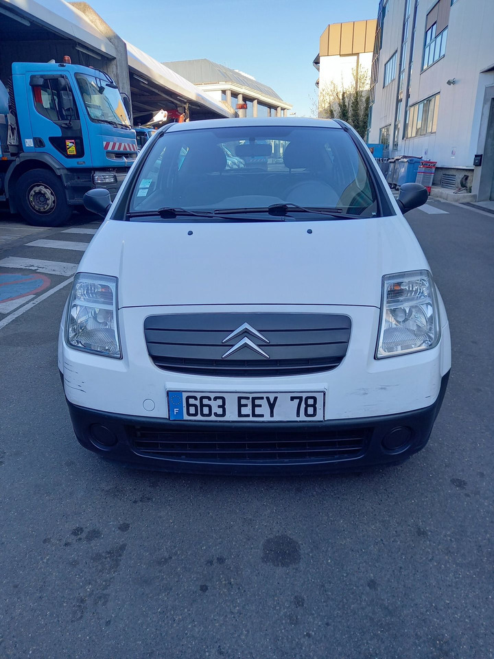 CITROEN C2 -Berline commerciale essence - 3 portes - 2 plac - Лек автомобил: снимка 1 CITROEN C2 -Berline commerciale essence - 3 portes - 2 plac - Лек автомобил: снимка 1