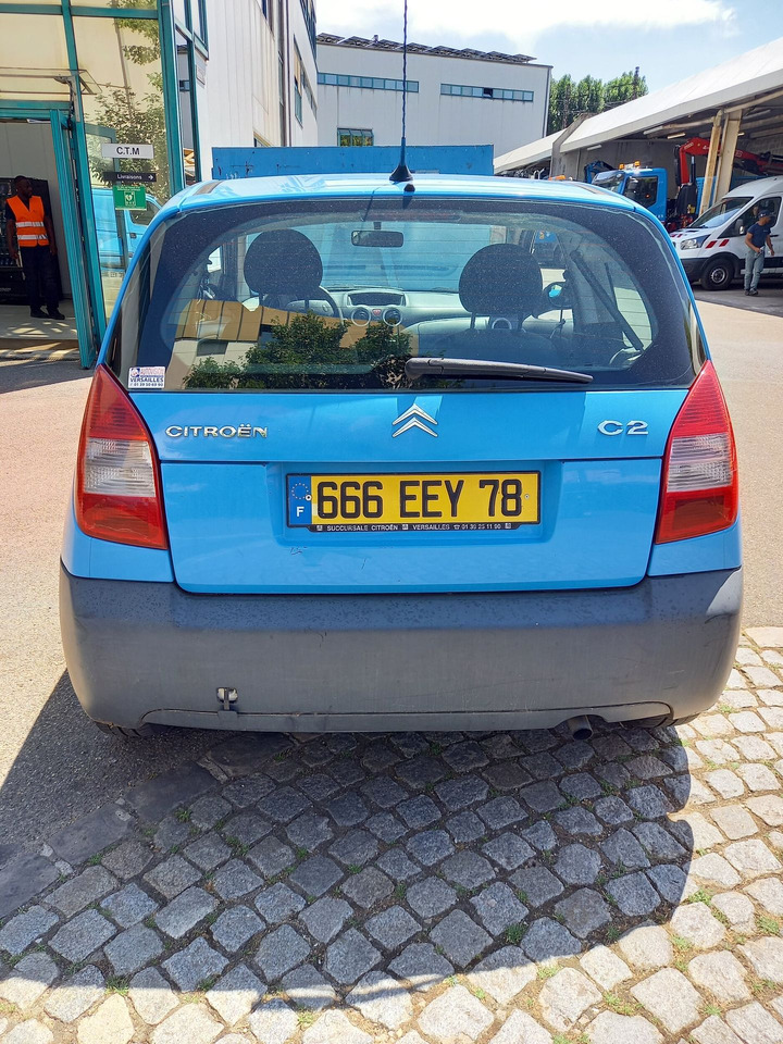 CITROEN C2 - Voiture berline commerciale essence - 3 portes - Седан: снимка 3 CITROEN C2 - Voiture berline commerciale essence - 3 portes - Седан: снимка 3