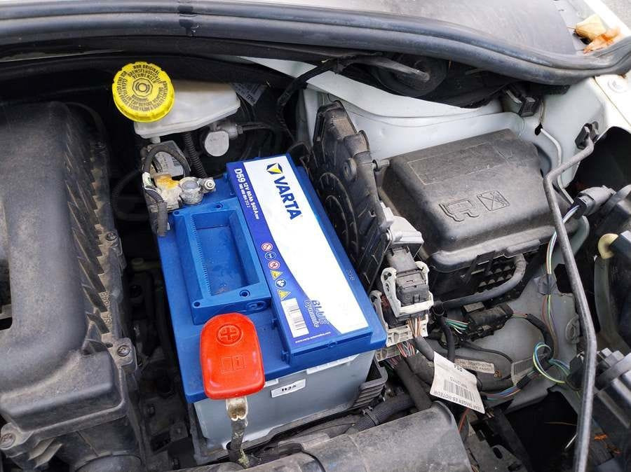 CITROEN C3 PH3 ES. MOTEUR HS. VENDU POUR PIECES. Véhicule non roulant, prévoir plateau. (occasion) - Лек автомобил: снимка 4 CITROEN C3 PH3 ES. MOTEUR HS. VENDU POUR PIECES. Véhicule non roulant, prévoir plateau. (occasion) - Лек автомобил: снимка 4