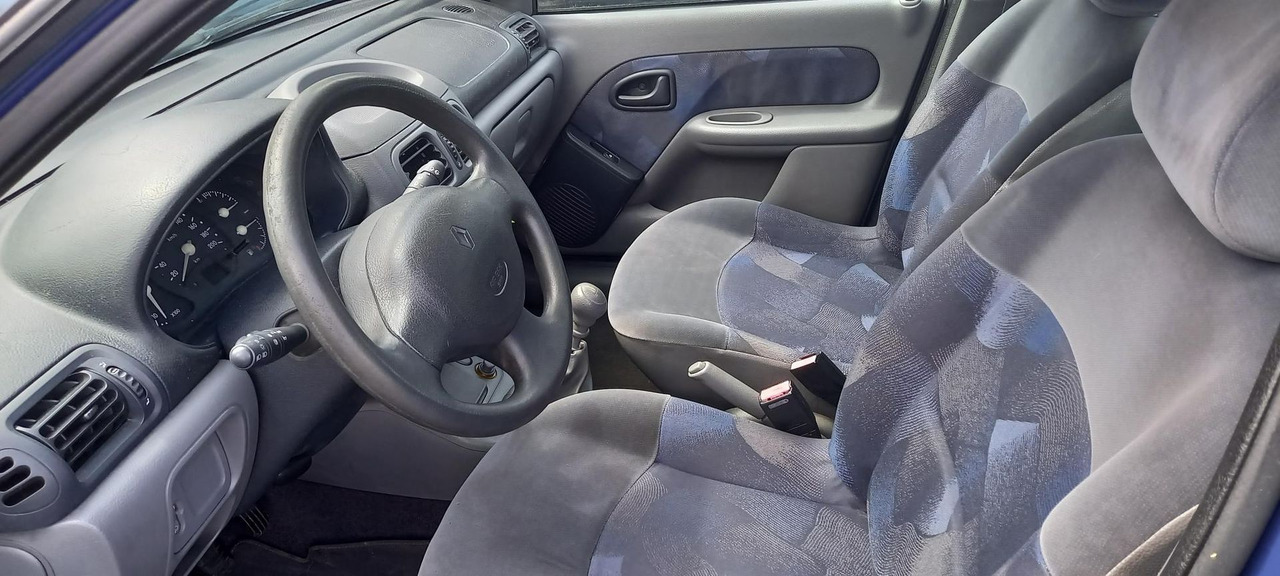 CLIO SANS CONTROLE TECHNIQUE - Лек автомобил: снимка 5 CLIO SANS CONTROLE TECHNIQUE - Лек автомобил: снимка 5