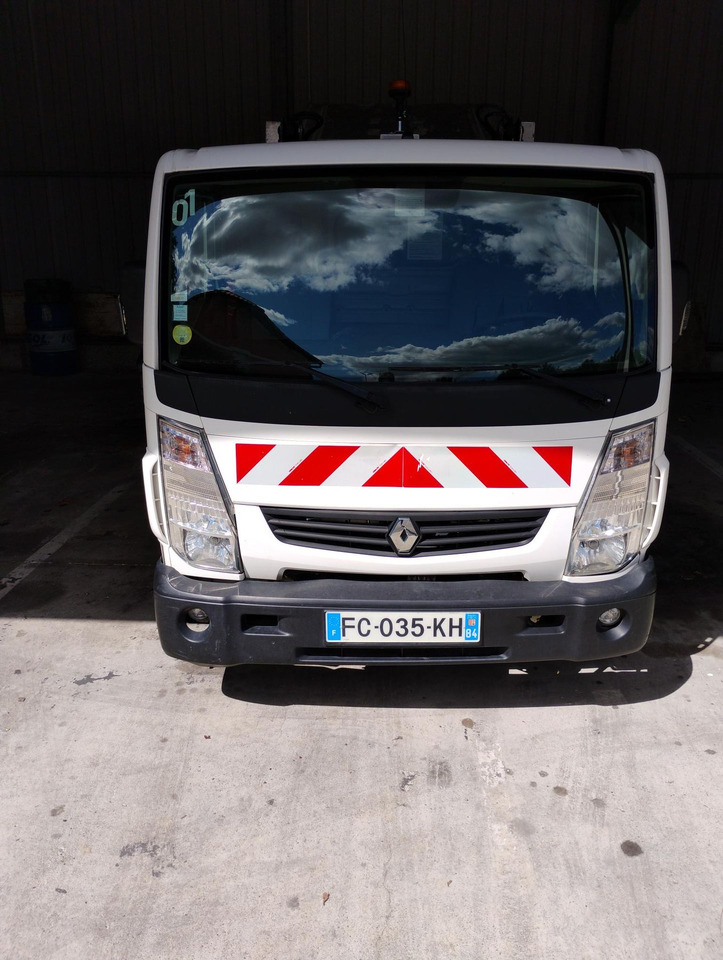 MINI BOM RENAULT MAXITY / DISPONIBLE A COMPTER DU 17/10/2025 - Автовишка: снимка 2 MINI BOM RENAULT MAXITY / DISPONIBLE A COMPTER DU 17/10/2025 - Автовишка: снимка 2