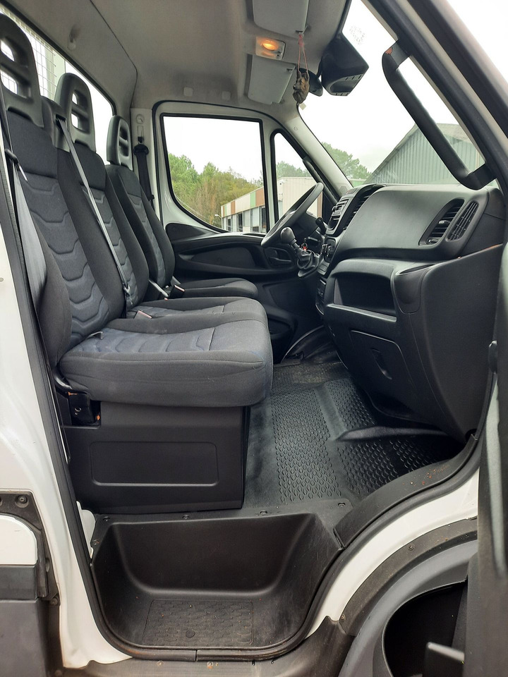 Polybenne Iveco 7 tonnes - Мултилифт с кука камион, Лекотоварен автомобил: снимка 4 Polybenne Iveco 7 tonnes - Мултилифт с кука камион, Лекотоварен автомобил: снимка 4