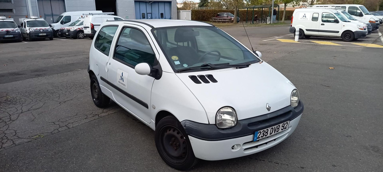 TWINGO ESSENCE (267) - Лек автомобил: снимка 1 TWINGO ESSENCE (267) - Лек автомобил: снимка 1