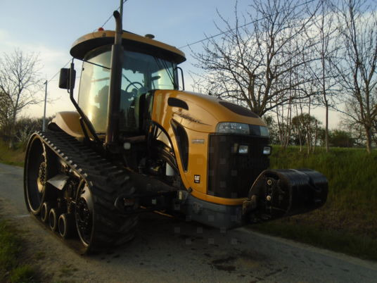 Challenger MT765B - Верижен трактор: снимка 3 Challenger MT765B - Верижен трактор: снимка 3