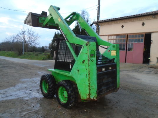 Мини челен товарач Gehl SL 4635: снимка 7