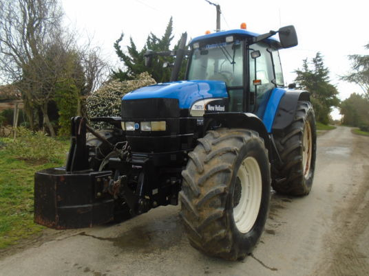 New Holland tm175 - Трактор: снимка 2 New Holland tm175 - Трактор: снимка 2