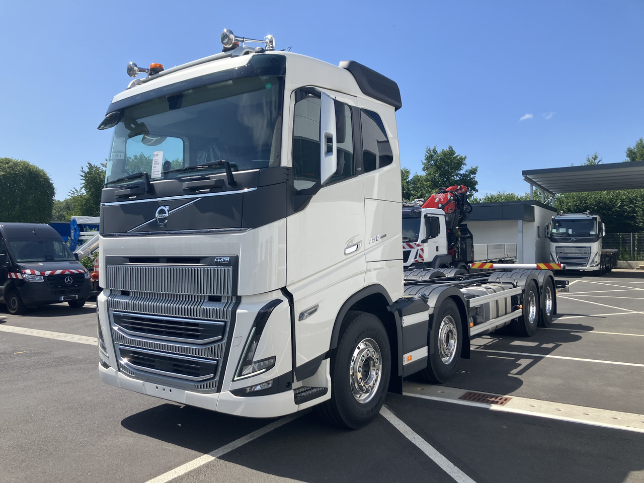 VOLVO FH16 750 8x4 Chassis - Шаси кабина: снимка 5 VOLVO FH16 750 8x4 Chassis - Шаси кабина: снимка 5