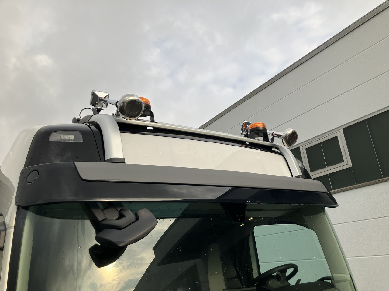VOLVO FMX 540 6x2 Globetrotter Chassis - Шаси кабина: снимка 5 VOLVO FMX 540 6x2 Globetrotter Chassis - Шаси кабина: снимка 5