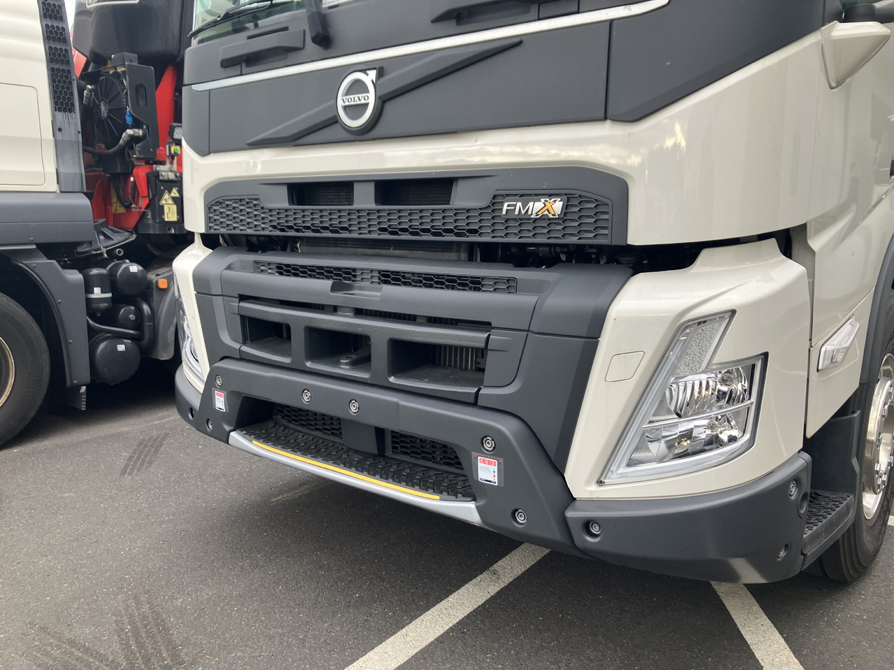 VOLVO FMX 540 6x2 Globetrotter Chassis - Шаси кабина: снимка 5 VOLVO FMX 540 6x2 Globetrotter Chassis - Шаси кабина: снимка 5