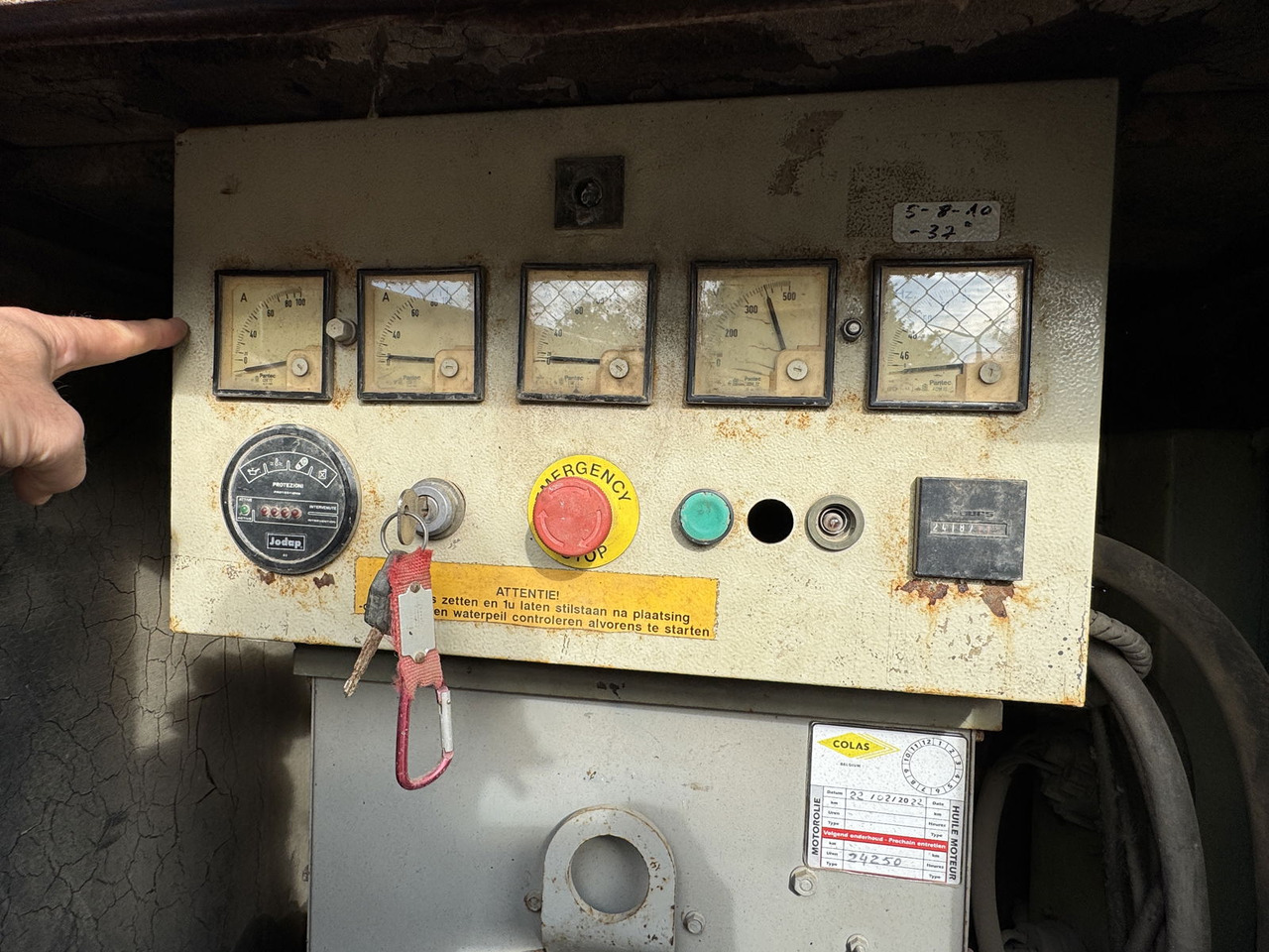 Arcomet T 33 C - Самоиздигащ се кулокран: снимка 4 Arcomet T 33 C - Самоиздигащ се кулокран: снимка 4