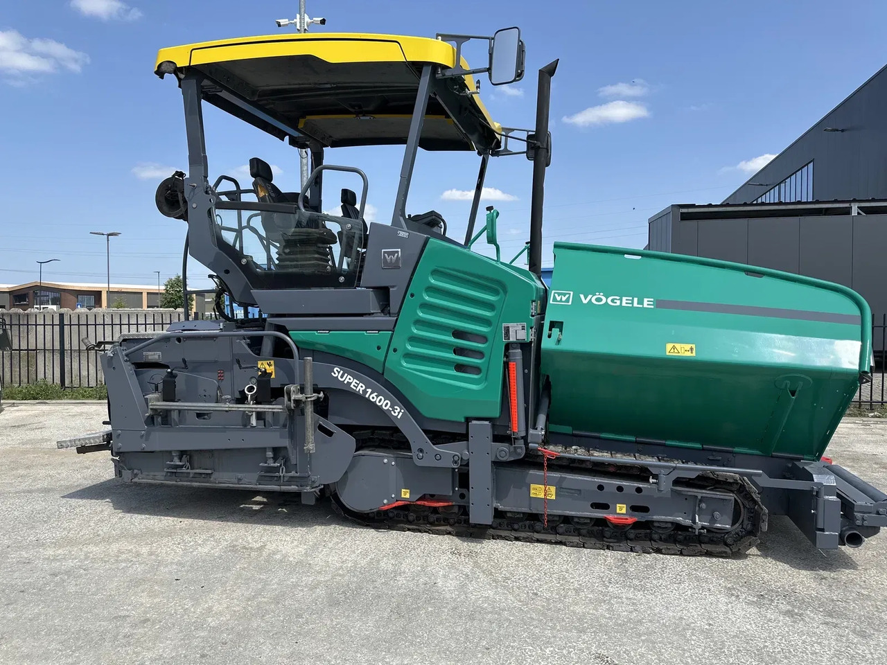 Vögele Super 1600-3i - Асфалтополагач: снимка 1 Vögele Super 1600-3i - Асфалтополагач: снимка 1