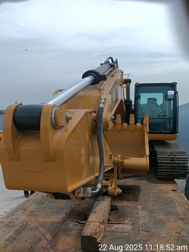 CATERPILLAR 323D3 - Багер: снимка 1 CATERPILLAR 323D3 - Багер: снимка 1