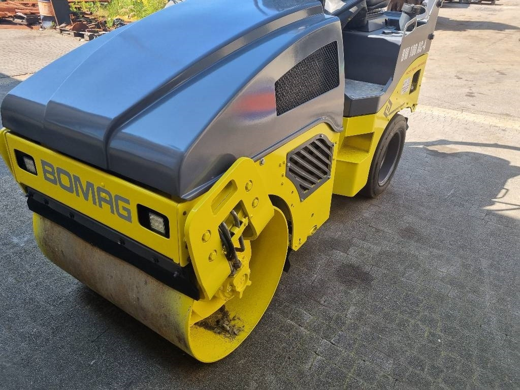 Bomag BW 100 AC-4 - Комбиниран валяк: снимка 1 Bomag BW 100 AC-4 - Комбиниран валяк: снимка 1