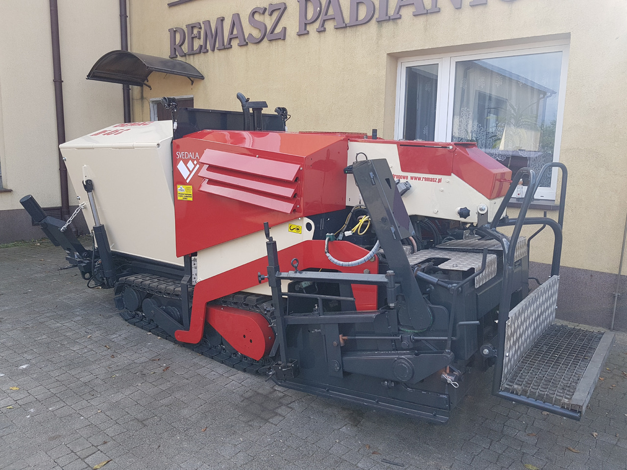 DEMAG DF45C - Асфалтополагач: снимка 2 DEMAG DF45C - Асфалтополагач: снимка 2