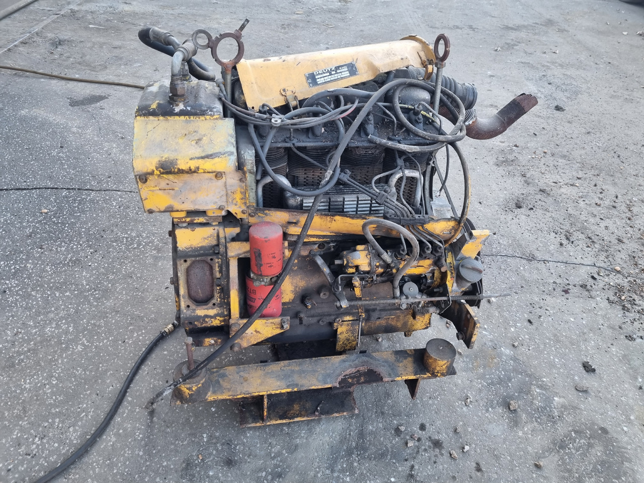 DEUTZ F4L912 - Двигател за Строителна техника: снимка 4 DEUTZ F4L912 - Двигател за Строителна техника: снимка 4