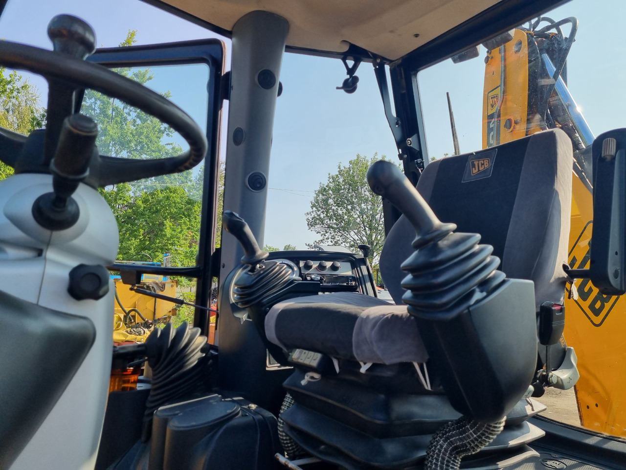 JCB 4CX - Багер-товарач: снимка 5 JCB 4CX - Багер-товарач: снимка 5