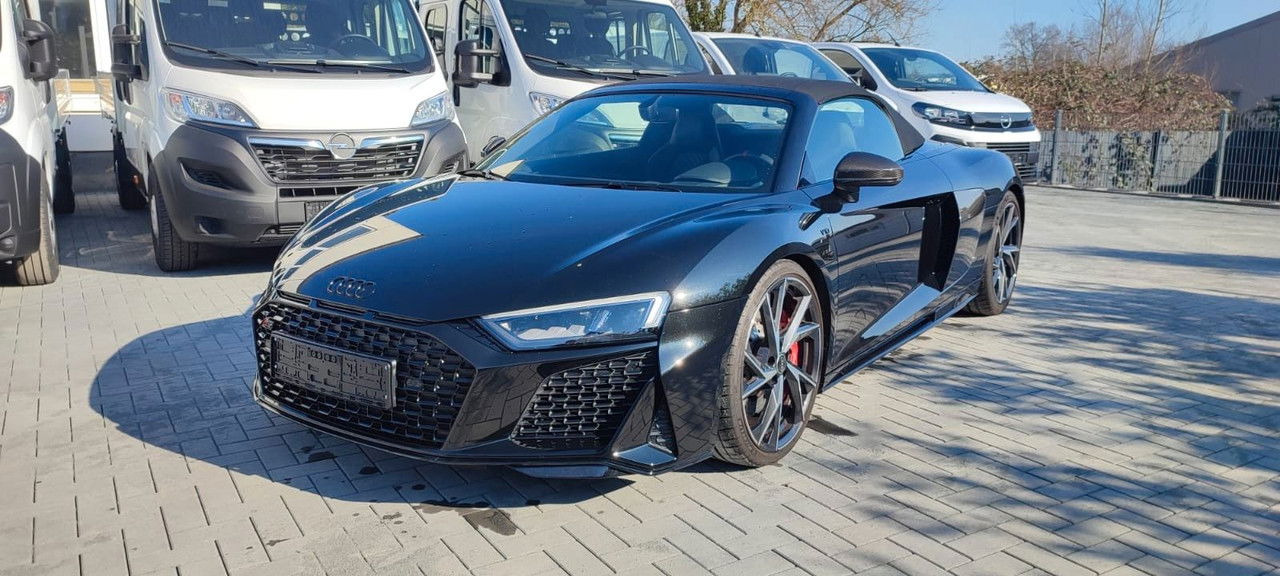 Audi R8 Spyder 5.2 FSI RWD performance - Лек автомобил: снимка 3 Audi R8 Spyder 5.2 FSI RWD performance - Лек автомобил: снимка 3