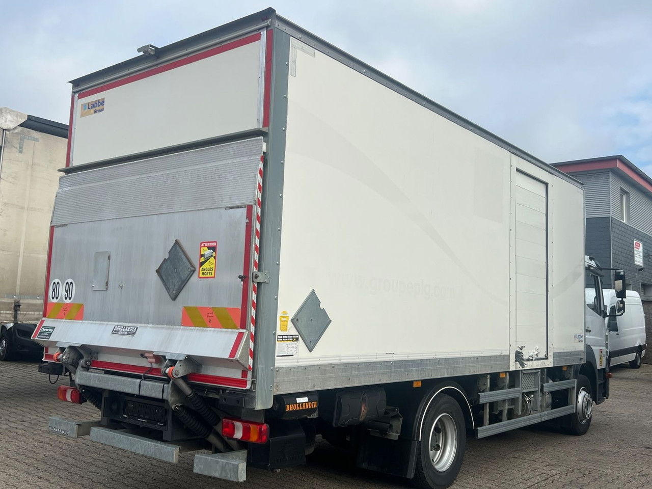 Mercedes-Benz Atego 1218 L Classic-Vermietung möglich-ADR-LBW - Камион фургон: снимка 3 Mercedes-Benz Atego 1218 L Classic-Vermietung möglich-ADR-LBW - Камион фургон: снимка 3