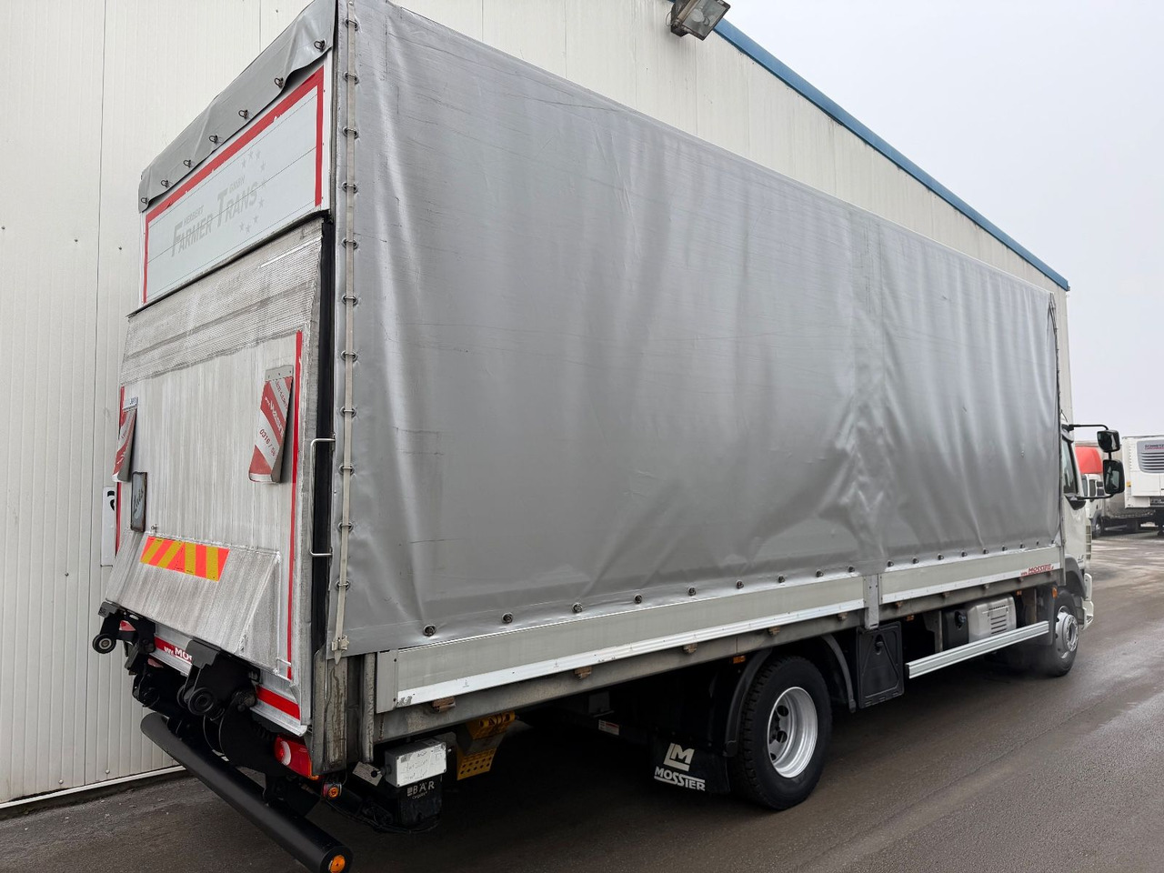 DAF LF 260 2T LBW TÜV neu - Камион с брезент: снимка 4 DAF LF 260 2T LBW TÜV neu - Камион с брезент: снимка 4