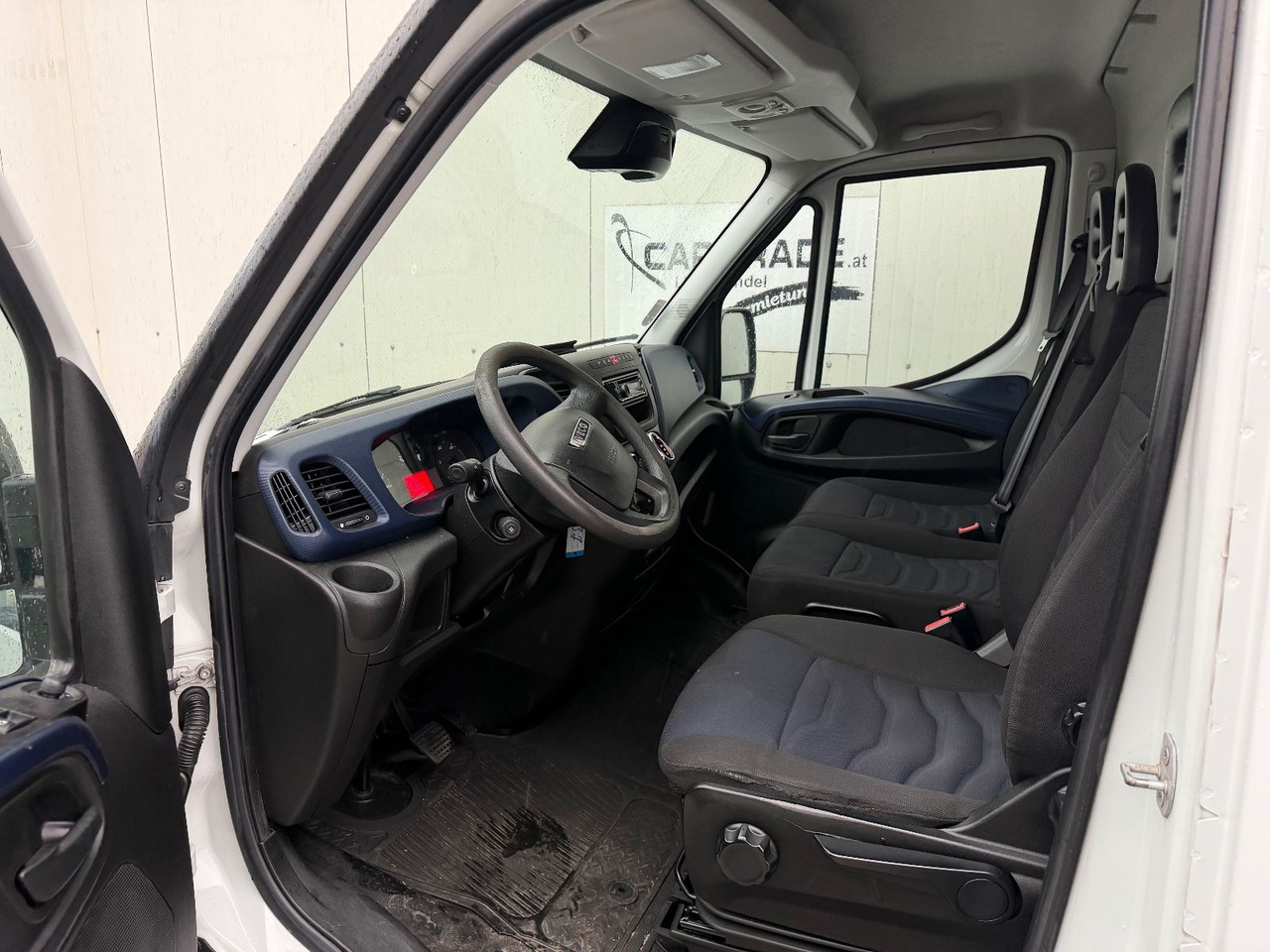 Iveco Daily 35S14 HiMatic L4H3 Maxi Iveco Daily 35S14 HiMatic L4H3 Maxi - Товарен бус: снимка 5 Iveco Daily 35S14 HiMatic L4H3 Maxi Iveco Daily 35S14 HiMatic L4H3 Maxi - Товарен бус: снимка 5