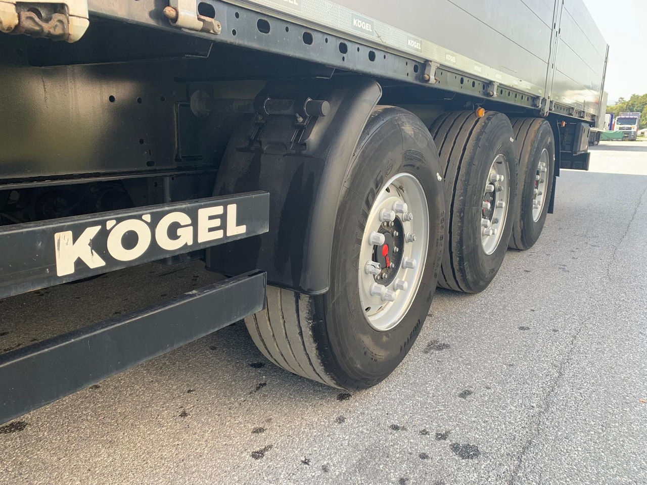 Лизинг на  Kögel S24-1 Bordwand-800mm Kögel S24-1 Bordwand-800mm: снимка 6