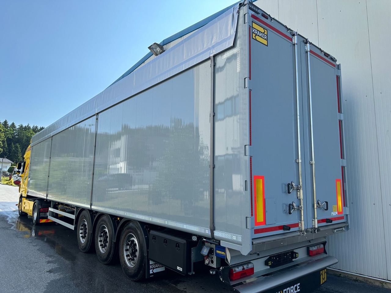 Kraker CF-200ZL Lift 92m³ - С плъзгащ под полуремарке: снимка 4 Kraker CF-200ZL Lift 92m³ - С плъзгащ под полуремарке: снимка 4