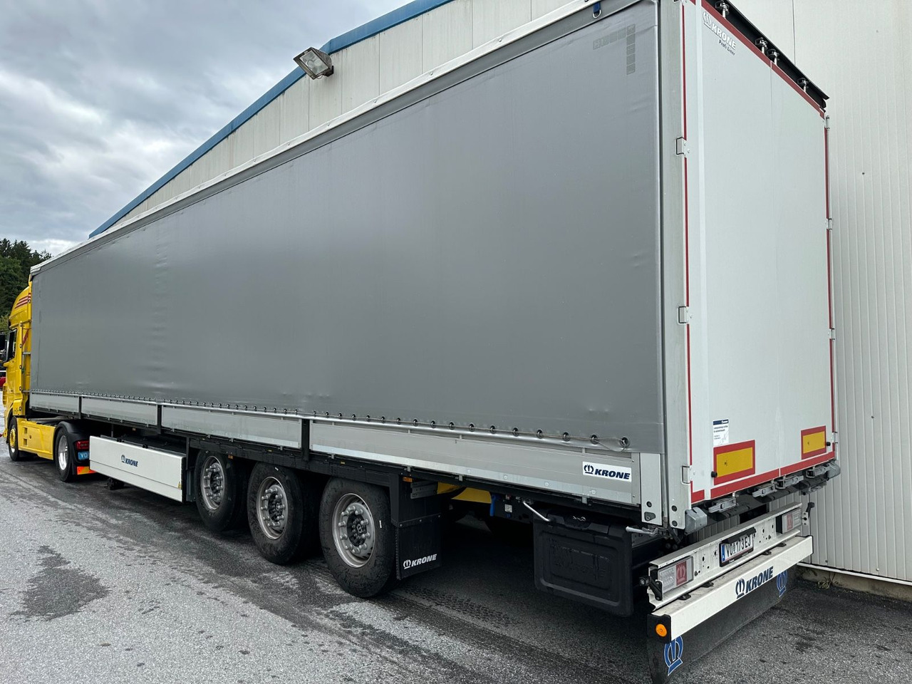 Krone SD 27 Bordwand Pal-K.asten Lift XL-Code - Брезентово полуремарке: снимка 4 Krone SD 27 Bordwand Pal-K.asten Lift XL-Code - Брезентово полуремарке: снимка 4