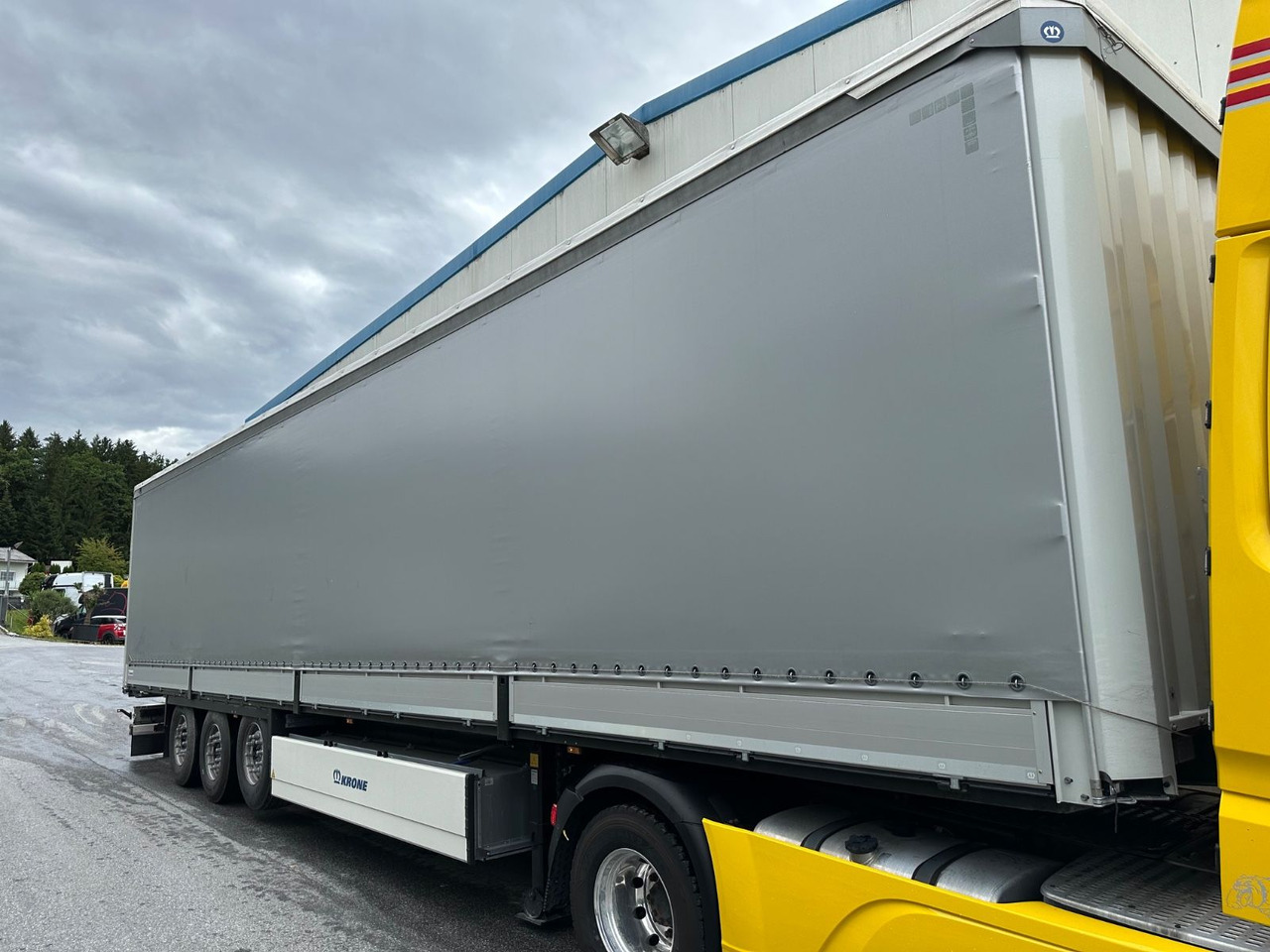 Krone SD 27 Bordwand Pal-K.asten Lift XL-Code - Брезентово полуремарке: снимка 2 Krone SD 27 Bordwand Pal-K.asten Lift XL-Code - Брезентово полуремарке: снимка 2