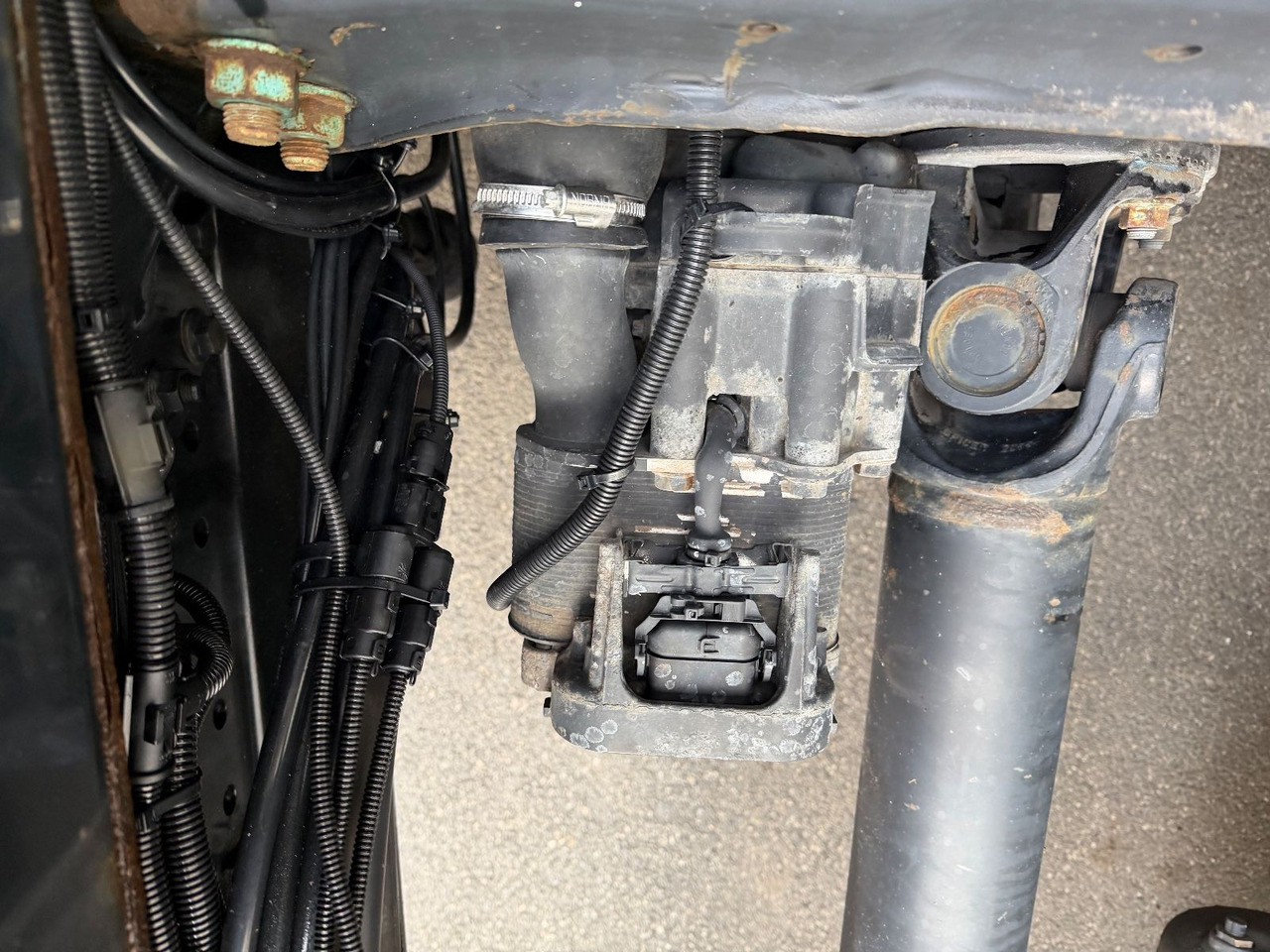 MAN TGX 18.460 Intarder AHK - Контейнеровоз/ Сменна каросерия камион: снимка 5 MAN TGX 18.460 Intarder AHK - Контейнеровоз/ Сменна каросерия камион: снимка 5