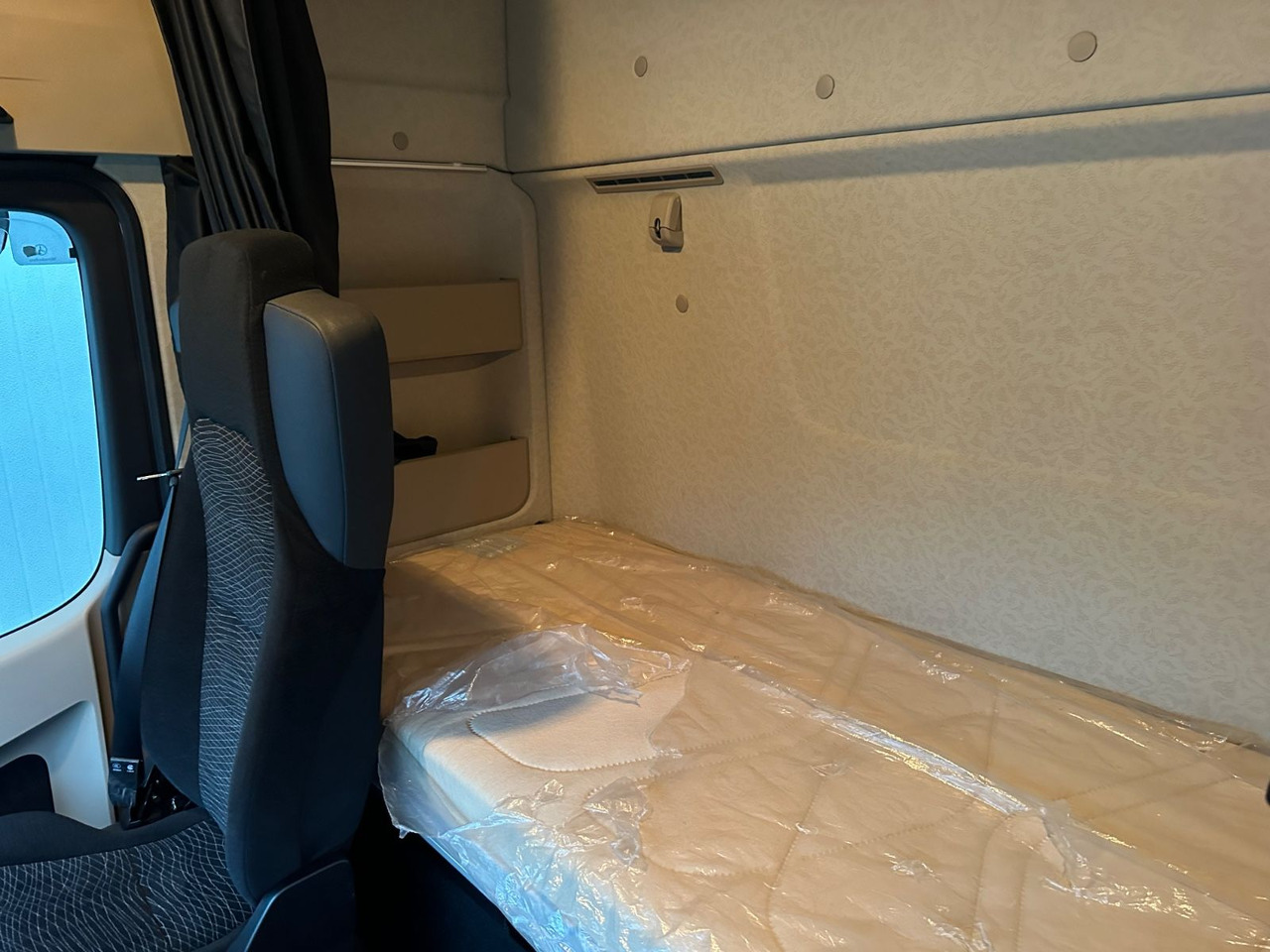 Mercedes-Benz Actros 2545 2T LBW - Контейнеровоз/ Сменна каросерия камион: снимка 5 Mercedes-Benz Actros 2545 2T LBW - Контейнеровоз/ Сменна каросерия камион: снимка 5