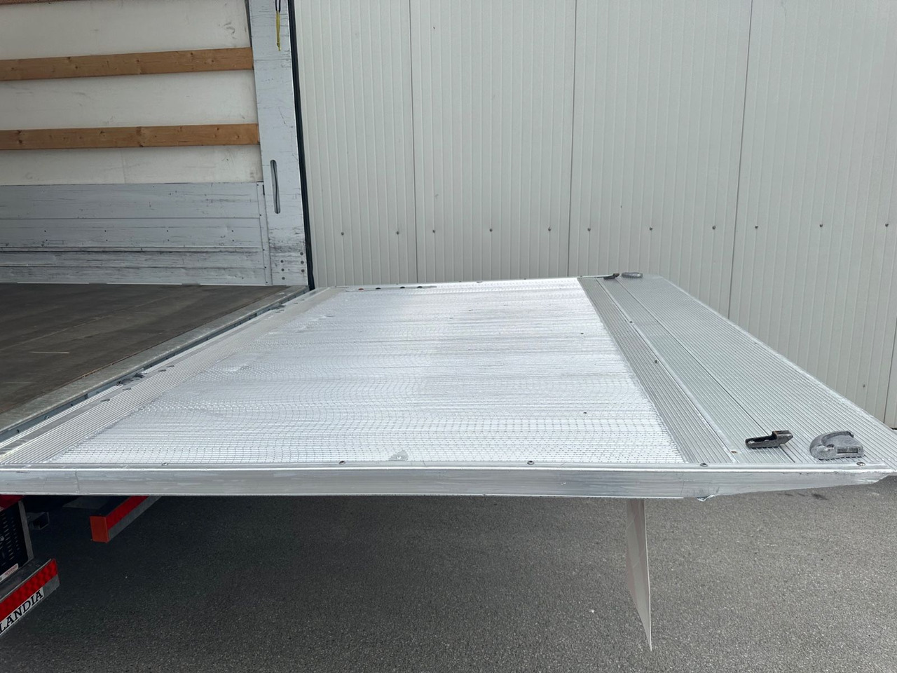 Mercedes-Benz Atego 1524 BigSpace LBW Navi/Kamera - Камион с брезент: снимка 5 Mercedes-Benz Atego 1524 BigSpace LBW Navi/Kamera - Камион с брезент: снимка 5