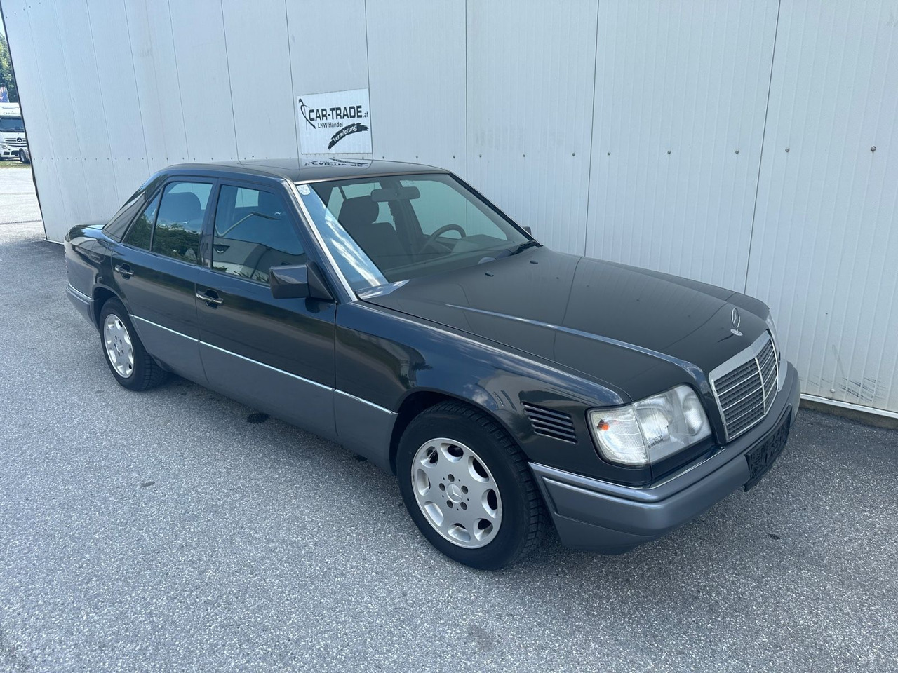 Mercedes-Benz E 250 DIESEL - Седан: снимка 2 Mercedes-Benz E 250 DIESEL - Седан: снимка 2