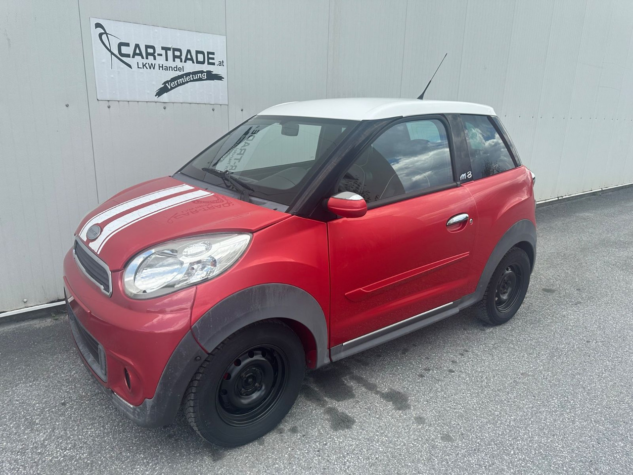 Microcar M-8 - Лек автомобил: снимка 1 Microcar M-8 - Лек автомобил: снимка 1