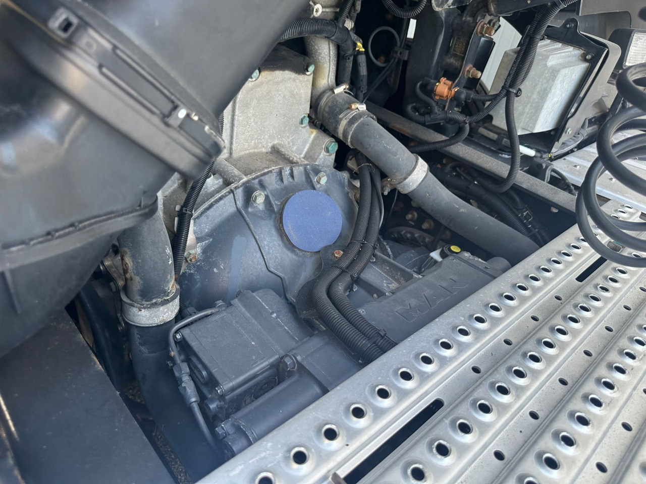 MAN TGX 18.460 XXL Intarder/Standklima - Влекач: снимка 5 MAN TGX 18.460 XXL Intarder/Standklima - Влекач: снимка 5