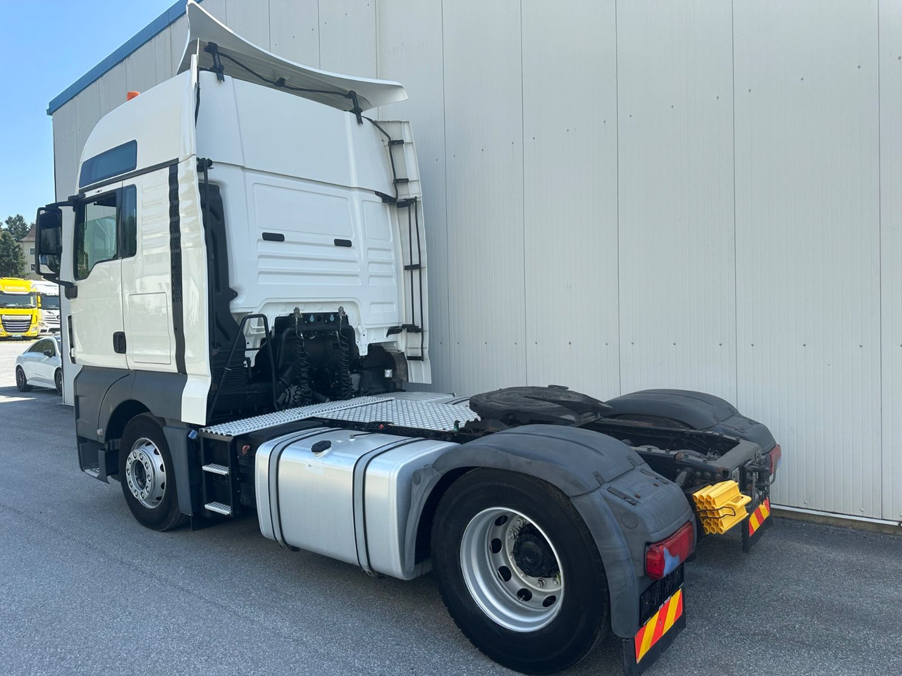 MAN TGX 18.460 XXL Intarder/Standklima - Влекач: снимка 4 MAN TGX 18.460 XXL Intarder/Standklima - Влекач: снимка 4