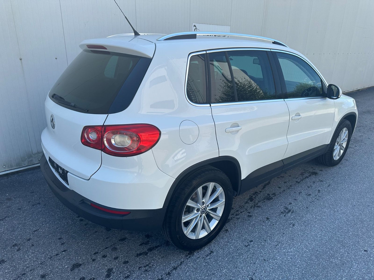 Volkswagen Tiguan 2.0 TDI 4MOTION Trend & Fun - Джип: снимка 4 Volkswagen Tiguan 2.0 TDI 4MOTION Trend & Fun - Джип: снимка 4