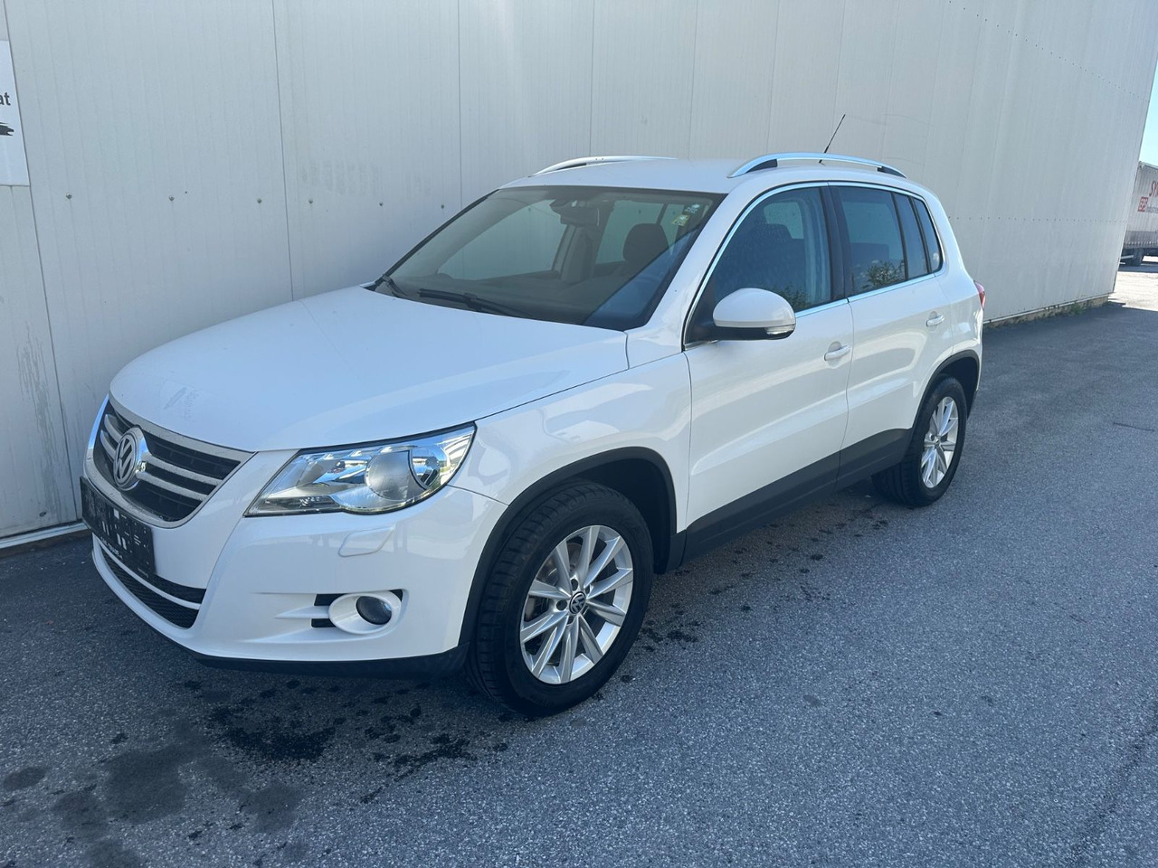 Volkswagen Tiguan 2.0 TDI 4MOTION Trend & Fun - Джип: снимка 1 Volkswagen Tiguan 2.0 TDI 4MOTION Trend & Fun - Джип: снимка 1